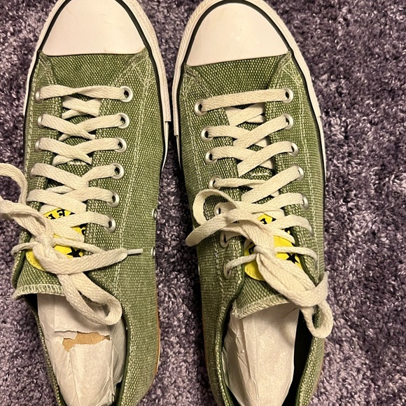 Converse Safe Green Lo Top Sneakers-Men 9.5 /Women 11.5/Great pre-loved- - Picture 11 of 11